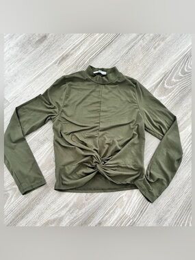 GAZE Long Sleeve Twist Top | S | Olive